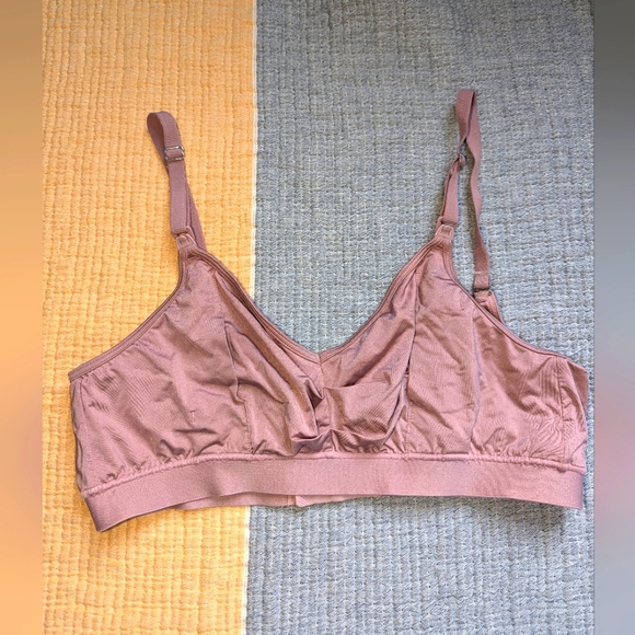 Bodily Do Anything Bra, Size M - Picture 2 of 8